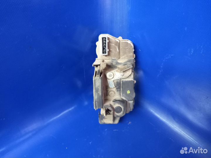 Замок двери задней левой LADA Kalina 1