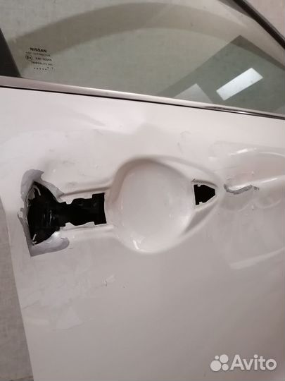 Правая дверь Nissan Qashqai J11 (H0100BM9MA)