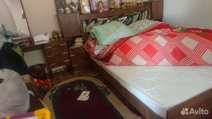 Спальный гарнитур бу