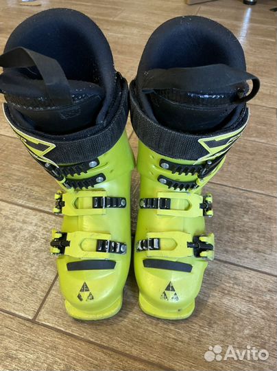 Горнолыжные ботинки Fischer 215 (размер 31-33)