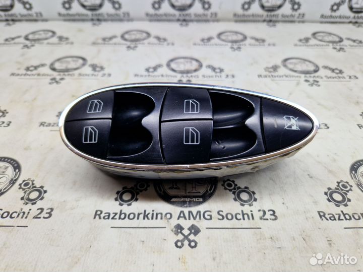 Блок кнопок стеклоподъёмниками для Mercedes W211