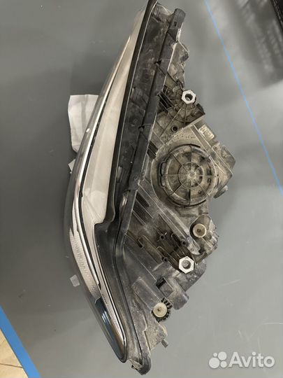 Фара разбитая g30 дорест