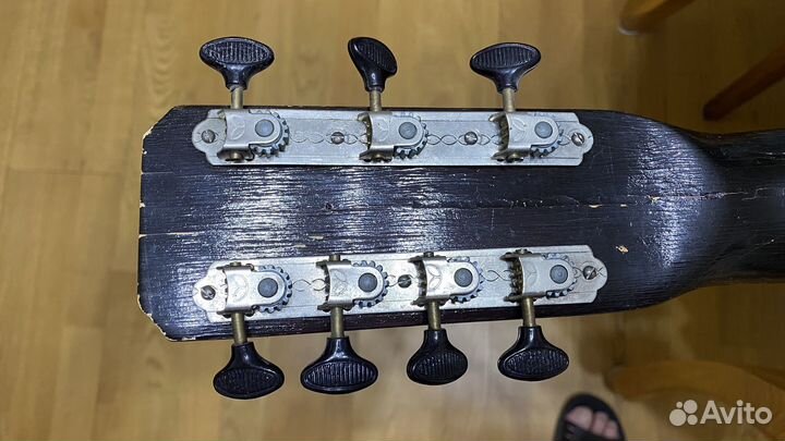 Акустическая гитара