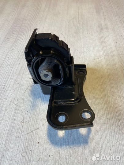 Подушка двигателя левая Toyota Corolla 180 1ZR-FE