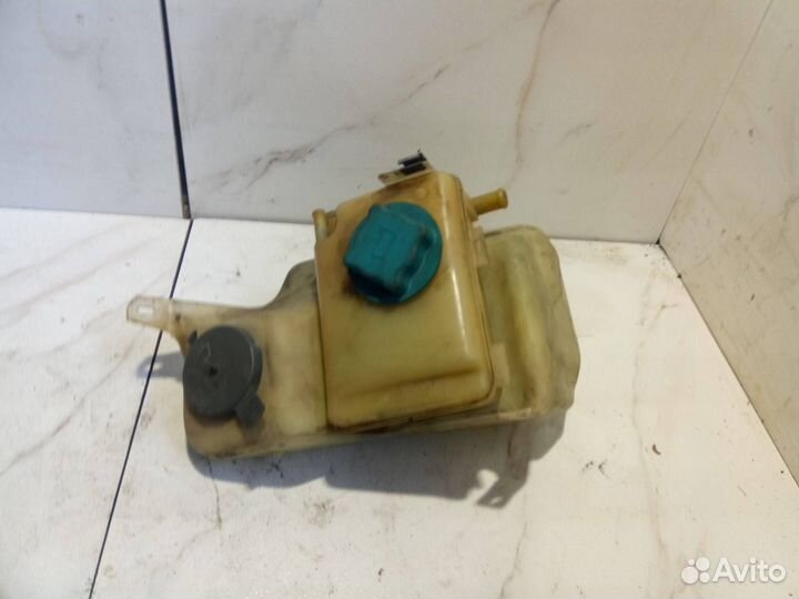 Бачок расширительный Volvo 460 1993 NET