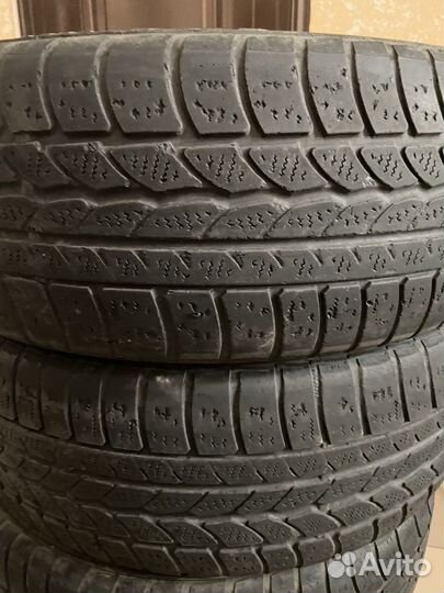 Continental Conti4x4WinterContact 215/60 R17