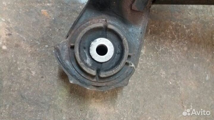 Балка передняя передняя Lexus Rx300 I 1mzfe 1999