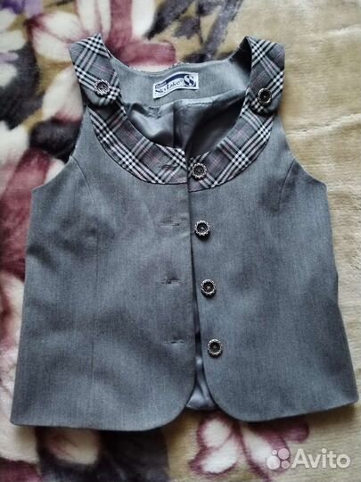 Жилет школьный для девочки