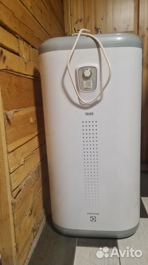 Водонагреватель Electrolux EWH 80 Royal