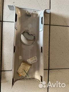 Обшивка стойки средняя левая caravelle 2008