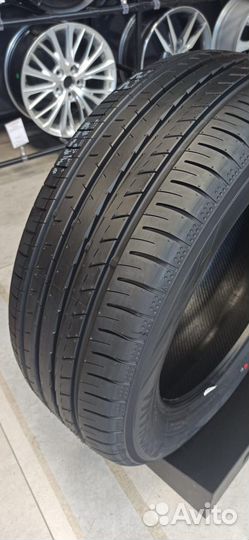 Yokohama BluEarth AE51 215/50 R17