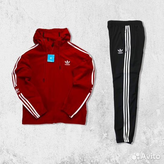 Спортивный костюм Adidas