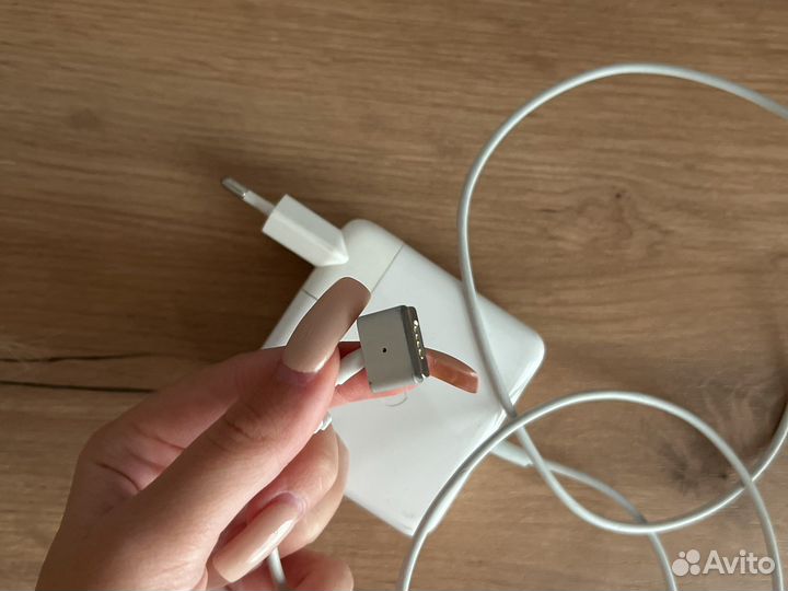 Зарядка на macbook