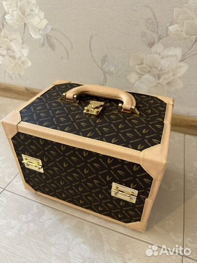 Шкатулка для украшений