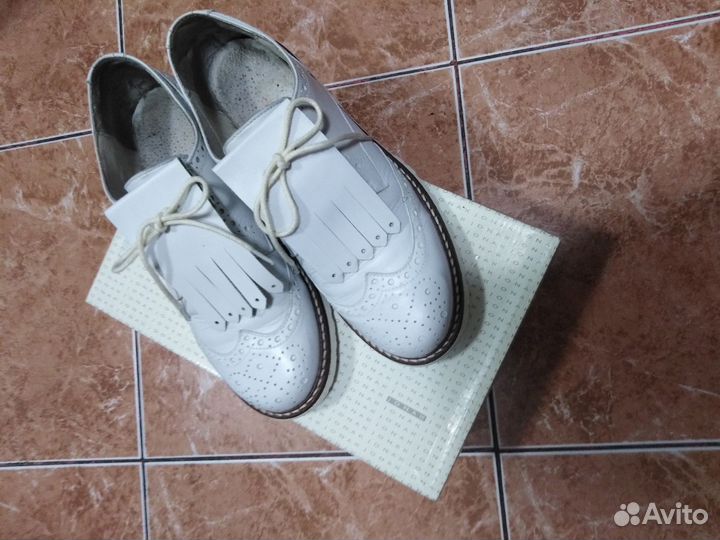 Продам туфли