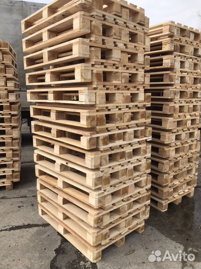 Сборщик деревянных поддонов