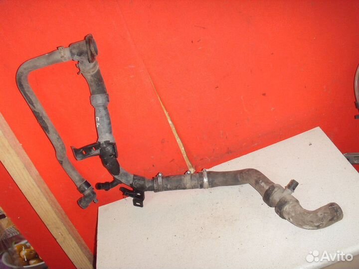 Трубка системы охлаждения 9646210180 Citroen C4 LA