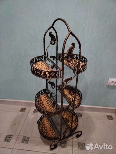 Подставка для цветов/украшений