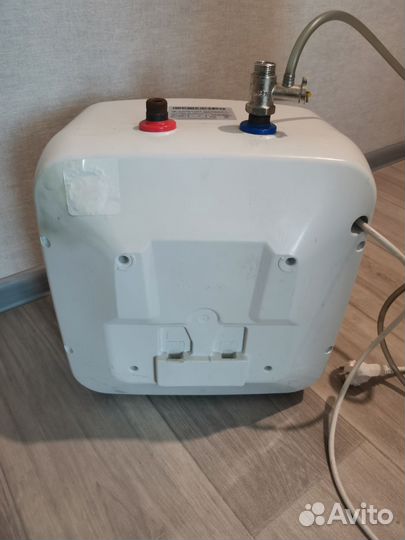 Водонагреватель титан 10 литров