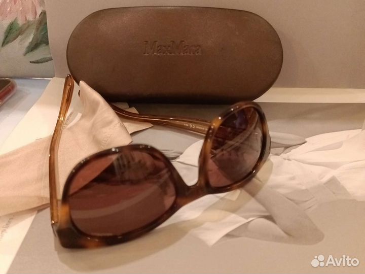 Солнцезащитные очки max mara