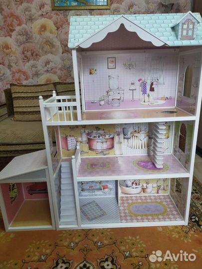Домик кукольный