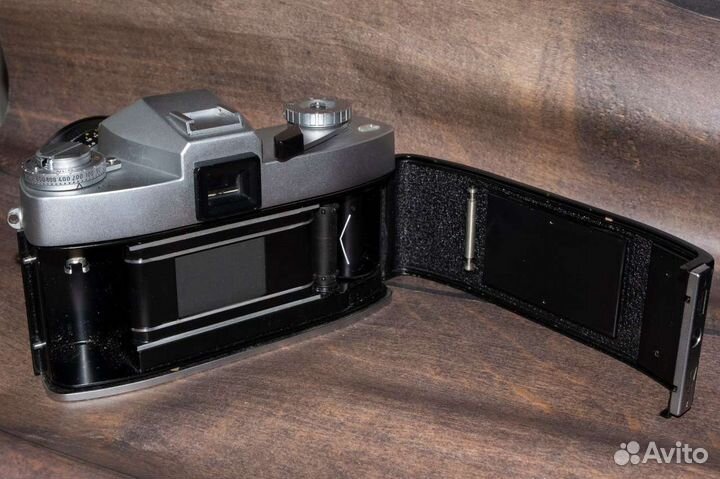 Плёночный фотоаппарат Leica