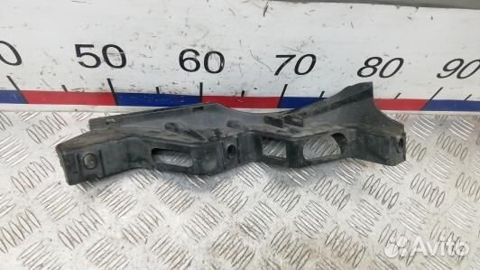Крепление бампера переднее volkswagen passat B6 (J