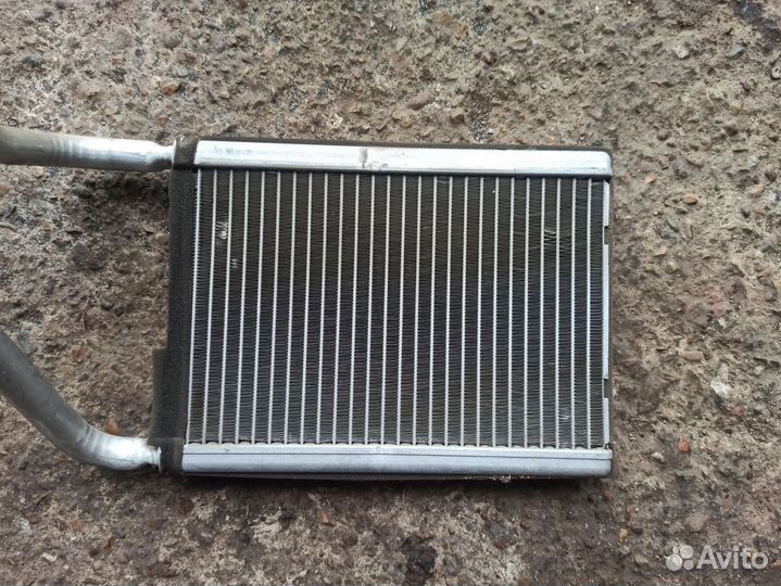 Радиатор отопителя KIA Cerato 1