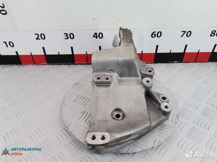 Кронштейн (крепление) Opel Vectra B 1999 90531834