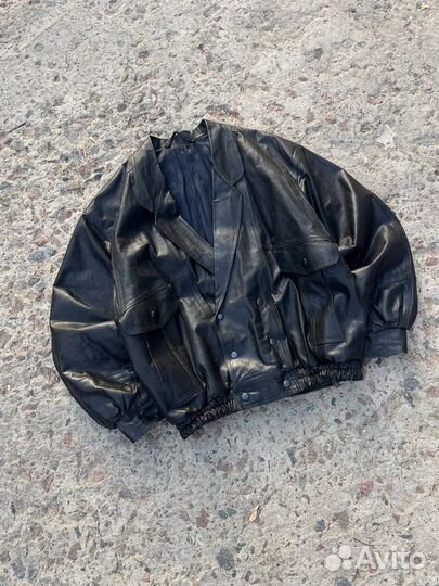 Винтажная кожаная куртка бандитка 90 х бомбер 50