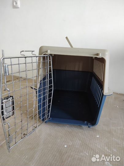 Переноска для кошек и собак