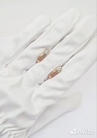 Золотые серьги с камнем