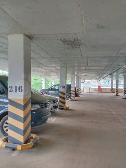 Машиноместо, 16 м²