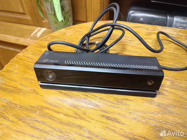 Xbox One Forza Limited Edition + Xbox 360 + 35 игр