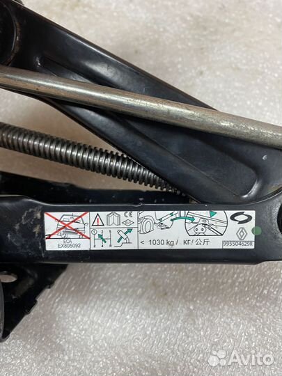 Домкрат Largus