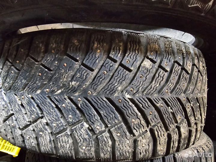 Michelin X-Ice North 4 225/40 R19