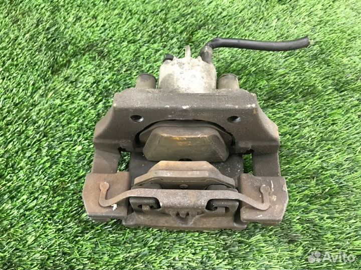 Суппорт тормозной задний правый Bmw 5 E60 M54B30