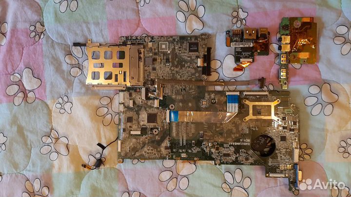 Для Toshiba Satellite U305 запчасти