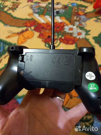 Детский квадроцикл на пульте