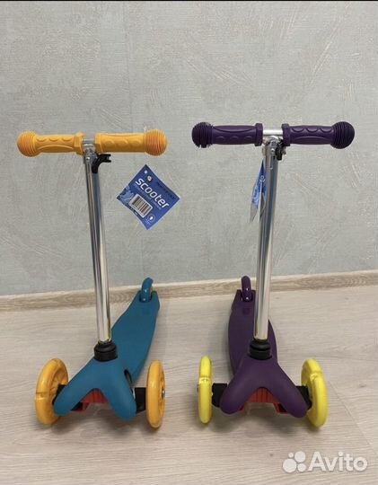 Самокат трехколесный новый