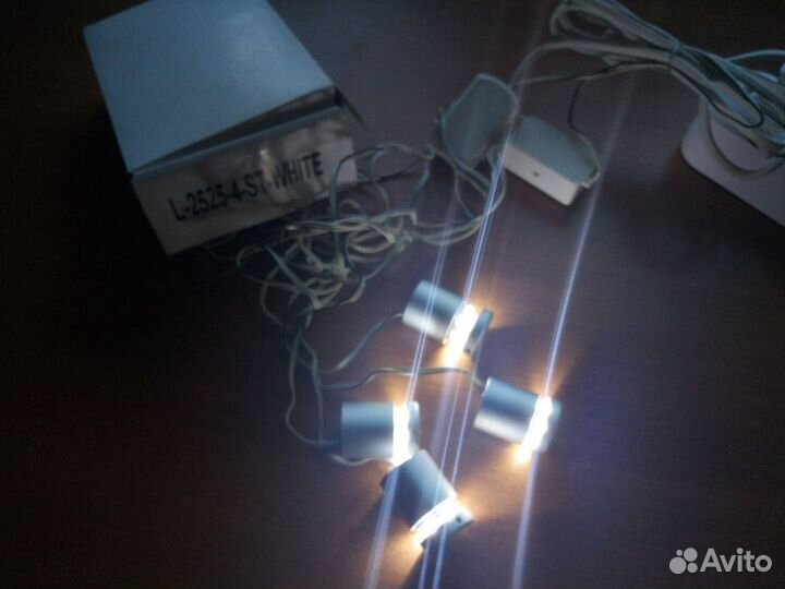 Дистанционные держатели LED L-2525-ST-W