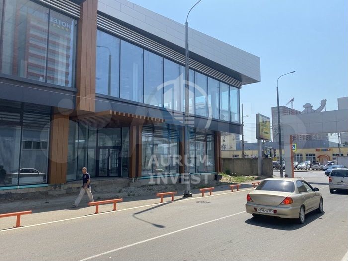 Сдам торговое помещение, 2200 м²