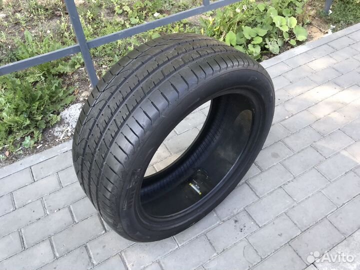 Pirelli P Zero 275/40 R19 101Y