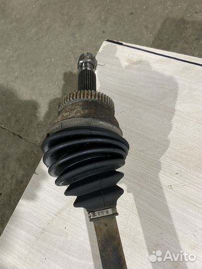 Привод передний правый Kia Sorento 2.2 D4HB 2012