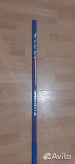 Продам хоккейную клюшку
