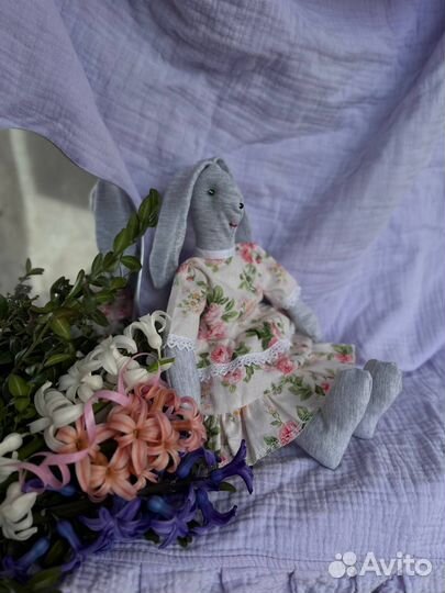 Игрушка мягкий заяц