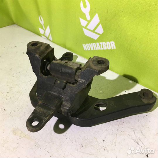 Опора двигателя правая Форд Мондео 2