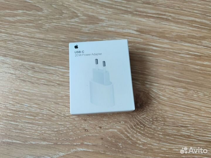 Блок питания Apple iPhone 20W Power Adapter USB-C
