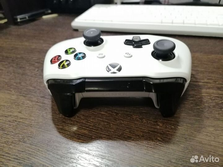 Геймпад Xbox One