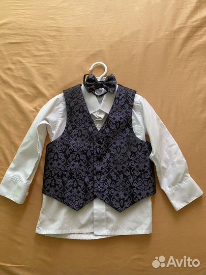 Костюм праздничный 92